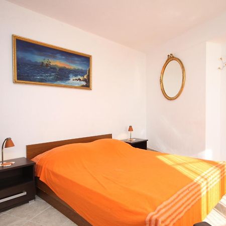 Apartments By The Sea Marusici, Omis - 8632 Mimice Bilik gambar