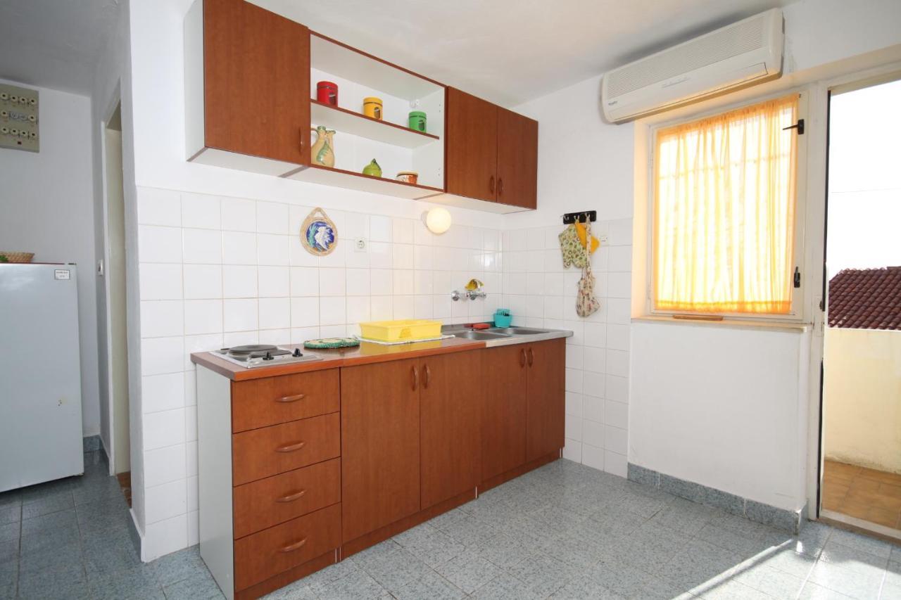 Apartments By The Sea Marusici, Omis - 8632 Mimice Luaran gambar