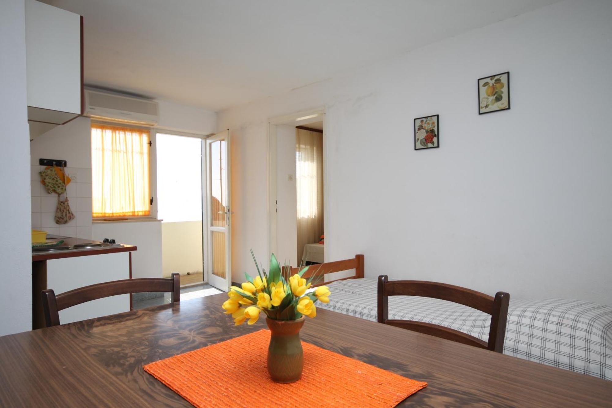 Apartments By The Sea Marusici, Omis - 8632 Mimice Bilik gambar